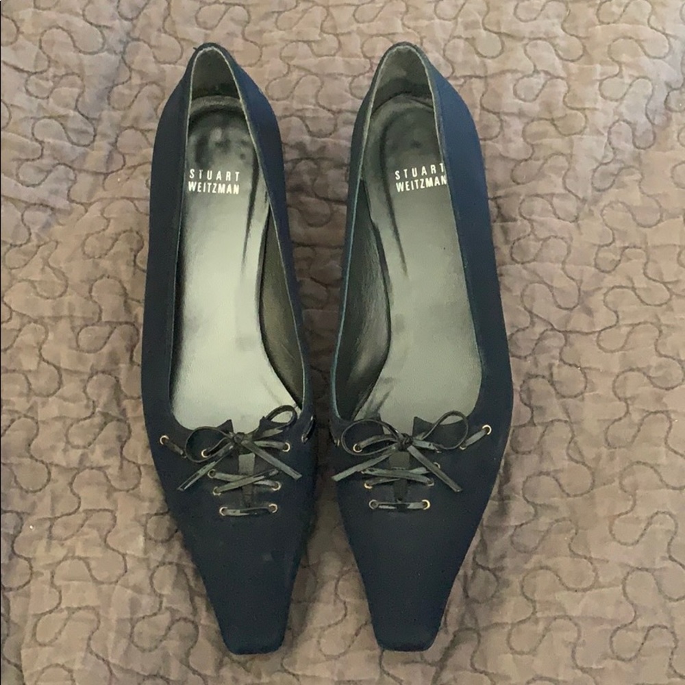 Stuart Weizman Navy Blue Kitten Heel Pumps
